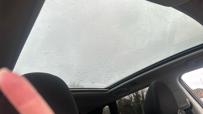 Nissan Qashqai 1.3 DiG-T N-Connecta 5dr Petrol Hatchback